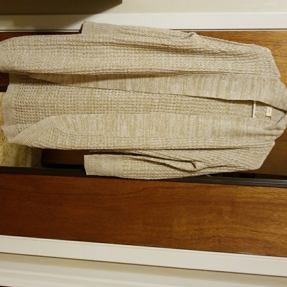 Cadigan sweater